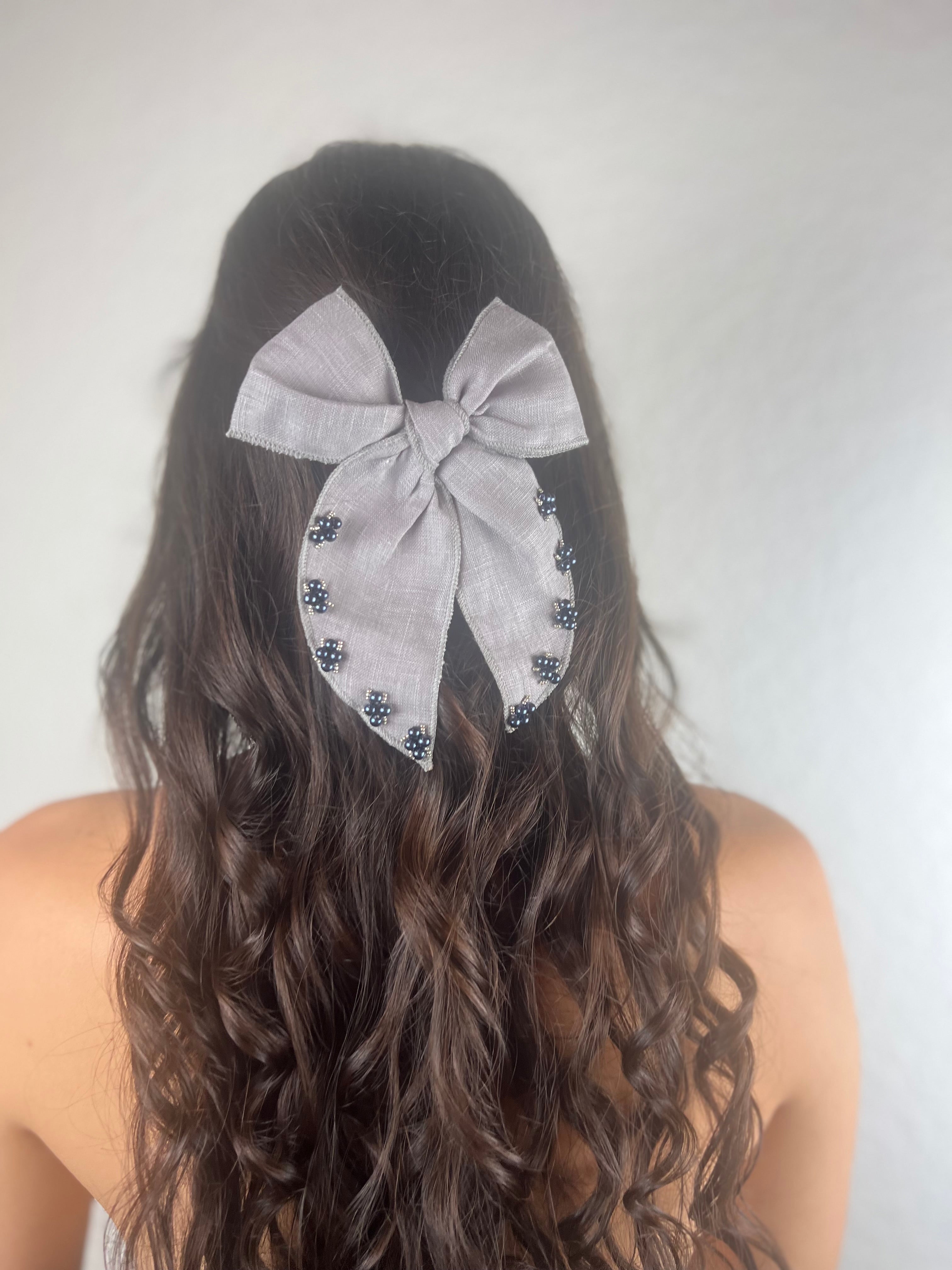 Hope dreams: Grey